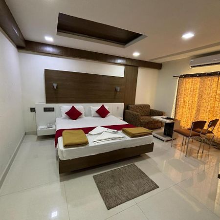 Grand Meridian Vinnamangalam Экстерьер фото