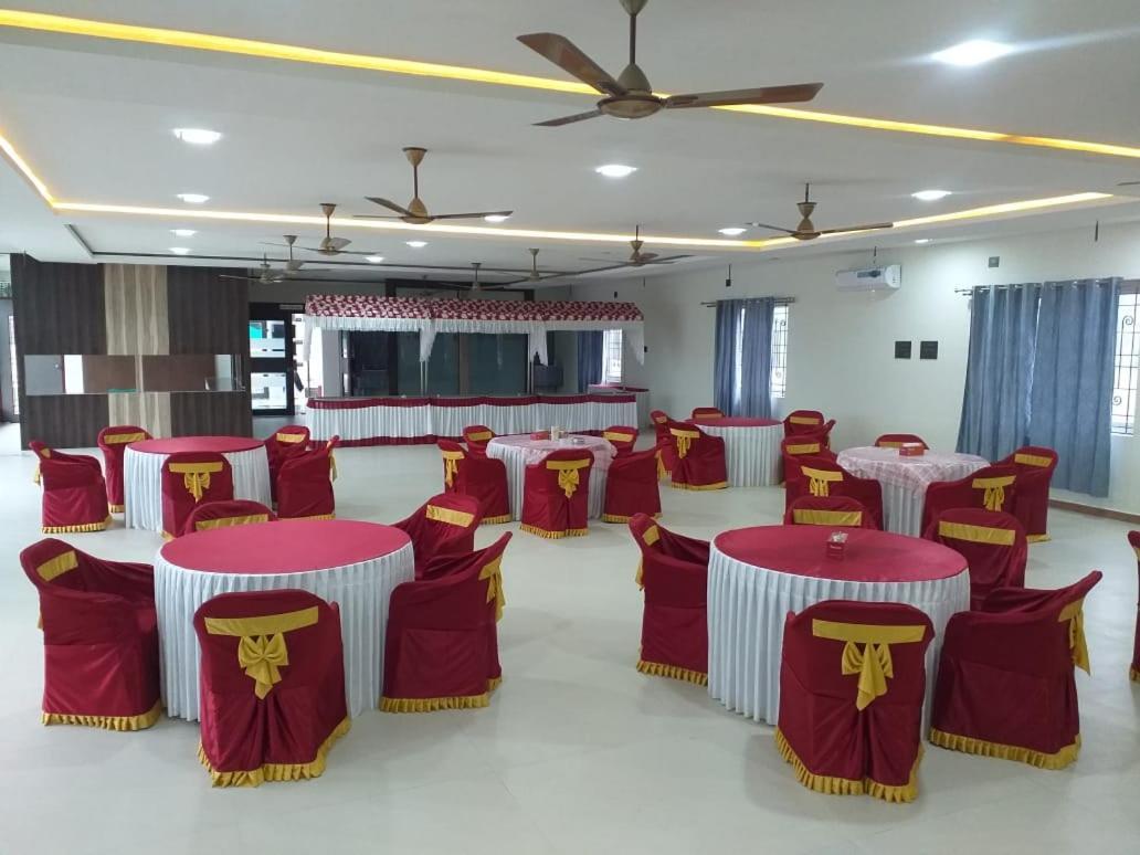 Grand Meridian Vinnamangalam Экстерьер фото