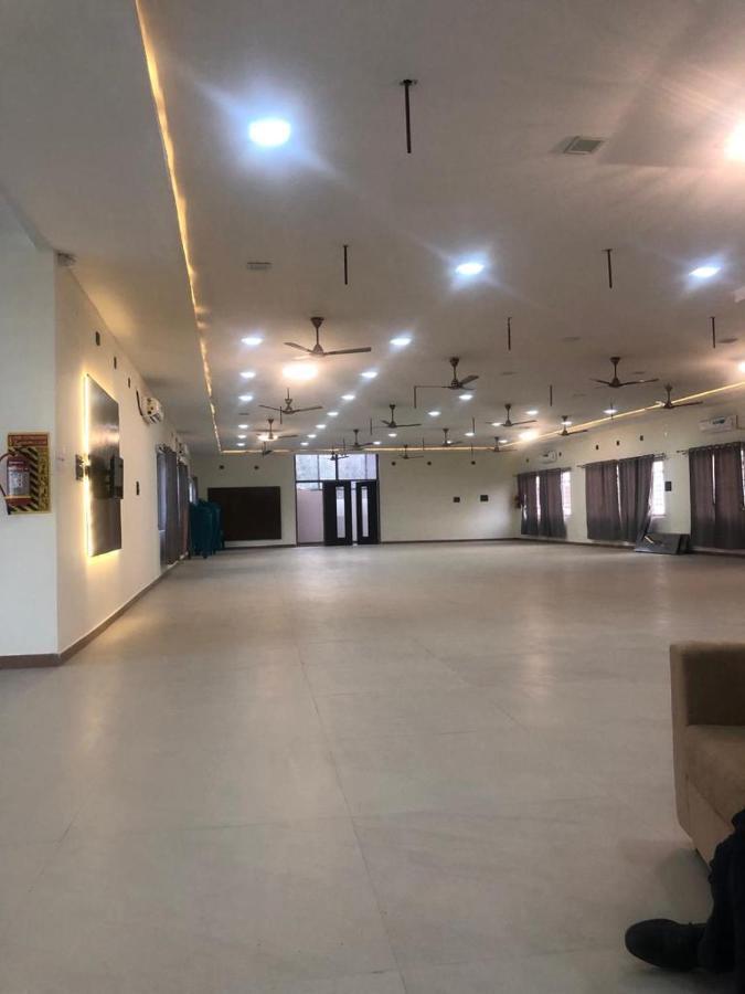 Grand Meridian Vinnamangalam Экстерьер фото