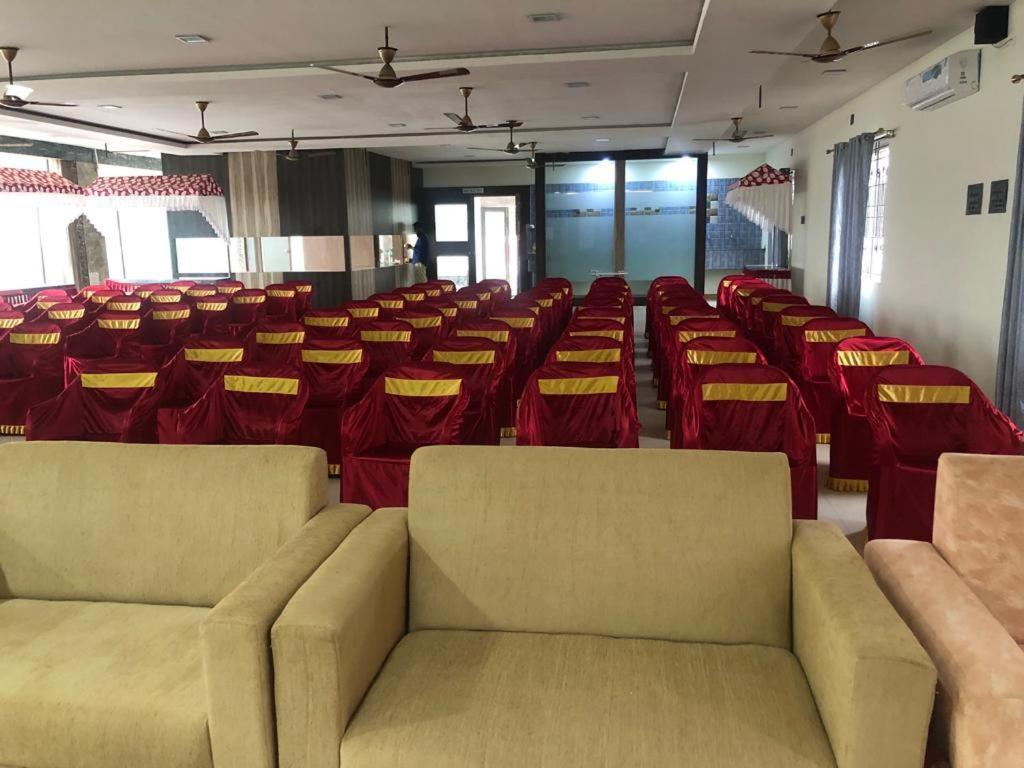 Grand Meridian Vinnamangalam Экстерьер фото
