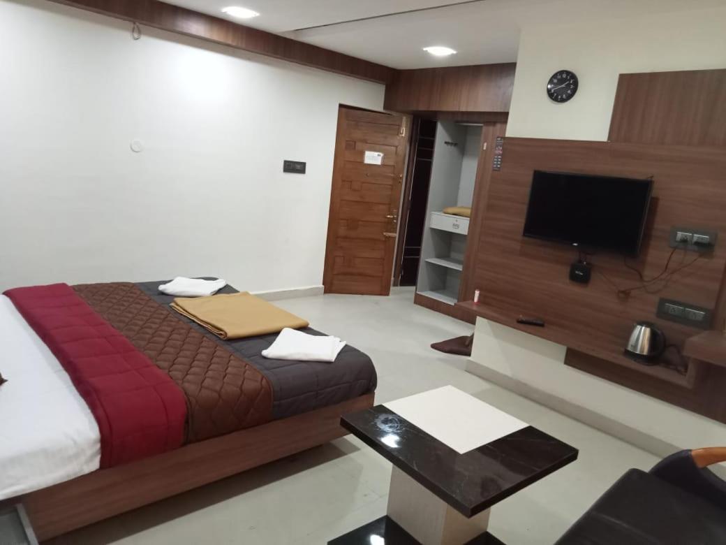 Grand Meridian Vinnamangalam Экстерьер фото