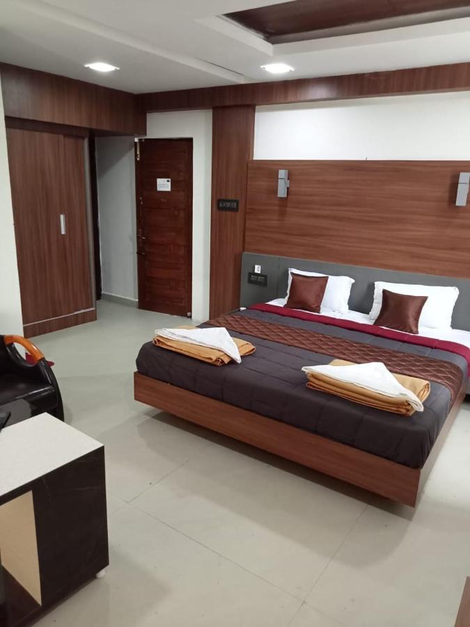 Grand Meridian Vinnamangalam Экстерьер фото